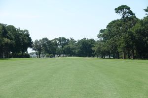 Surf And Beach Club 17th Approach